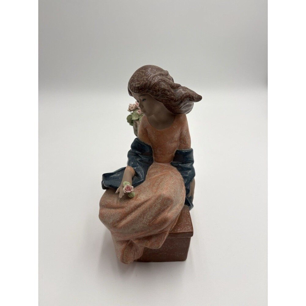 Pretty Nadal Spain Large Figurine Lady with large Pot of Pink Roses